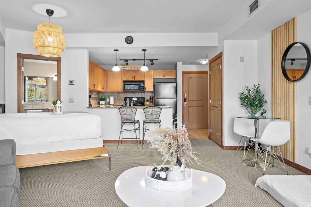⭐️ Luxury Mountain View Studio In Canmore ⭐️ Exterior foto